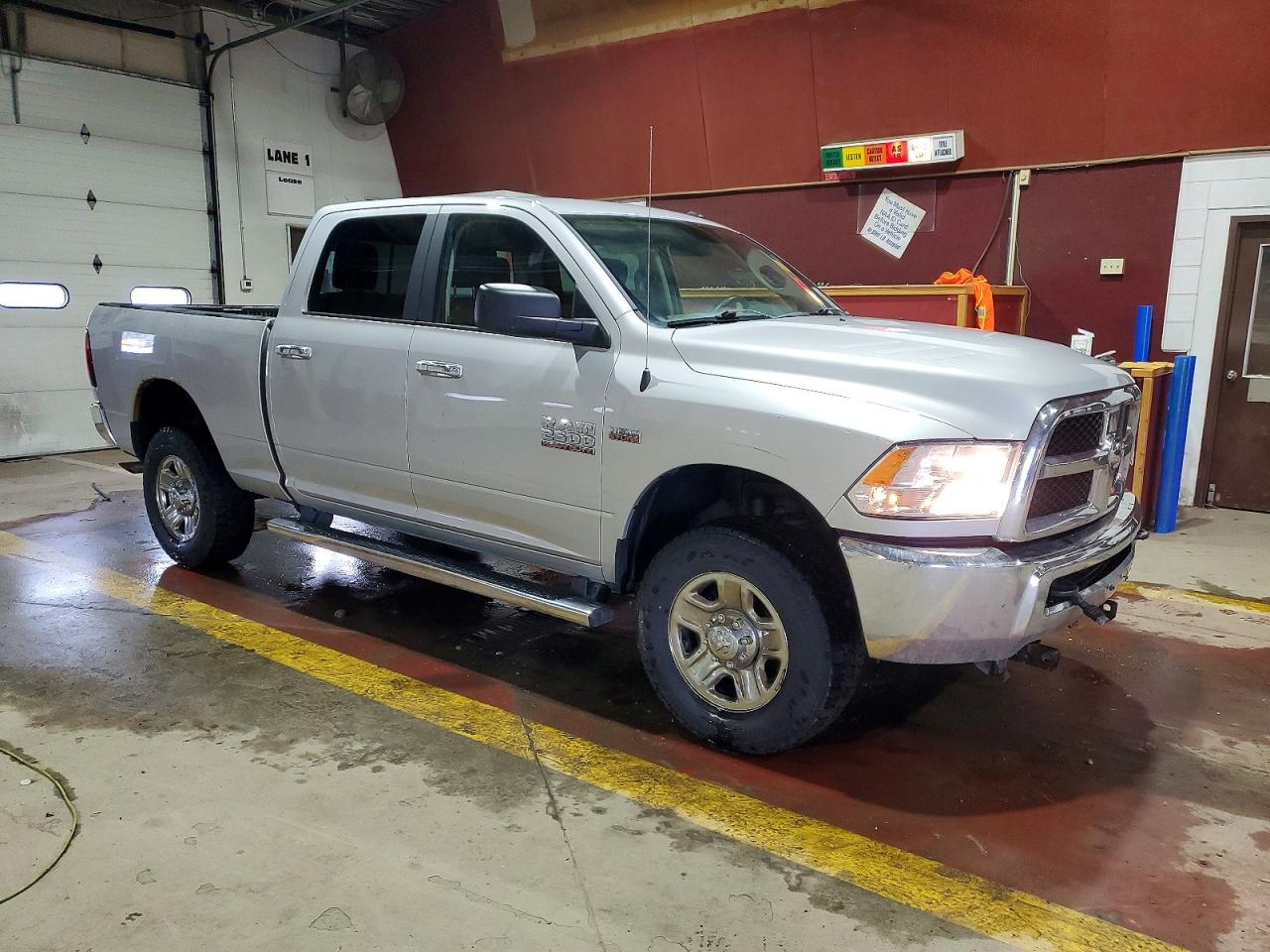 2017 RAM 2500 SLT photo 4