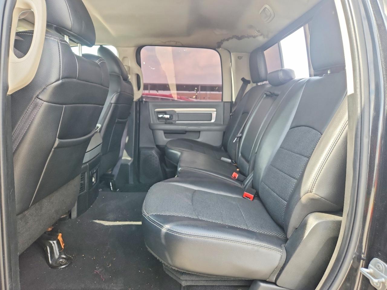 2018 RAM 1500 SLT photo 10