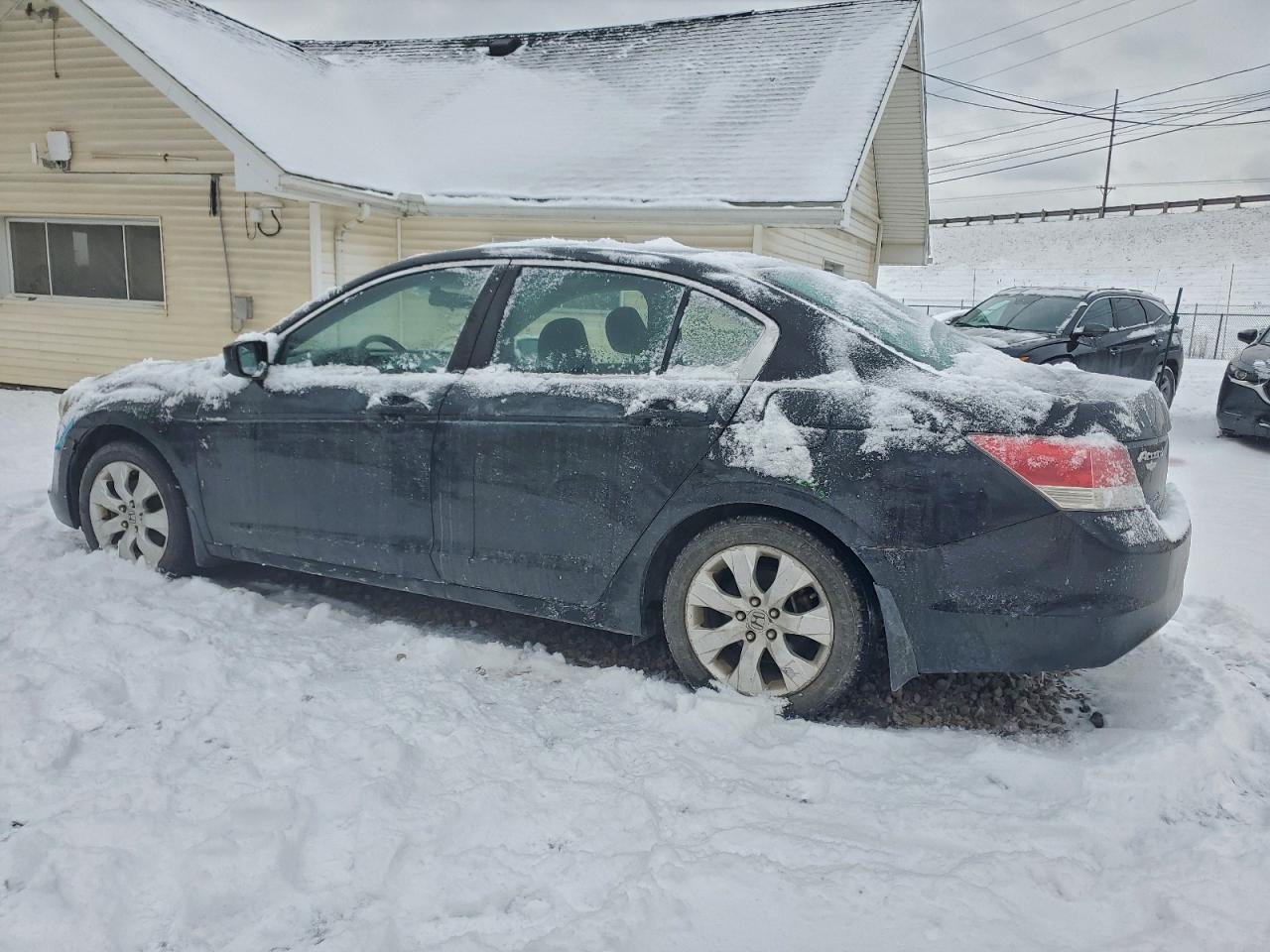2010 HONDA ACCORD EX photo 2