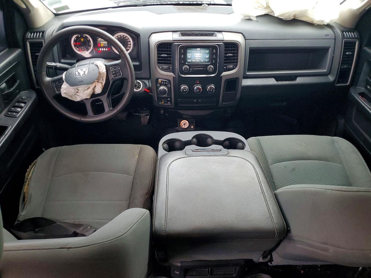 2015 RAM 1500 ST photo 8