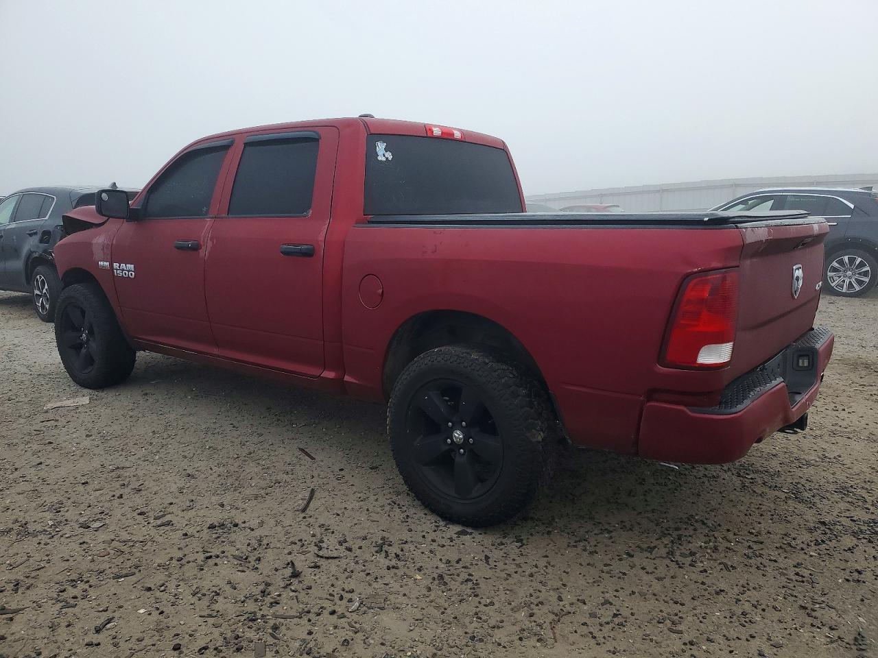 2015 RAM 1500 ST photo 2