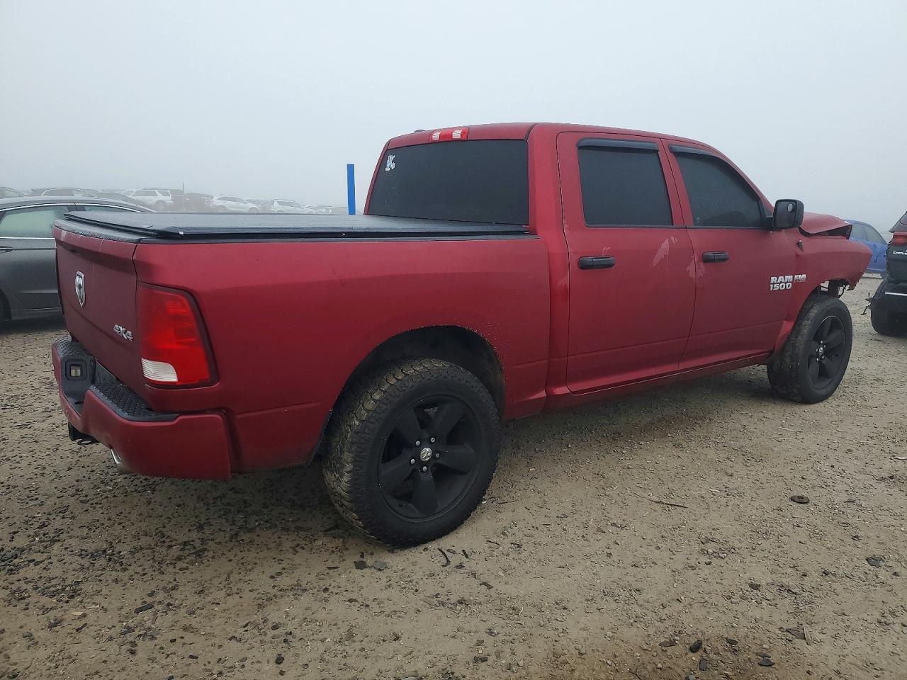 2015 RAM 1500 ST photo 3
