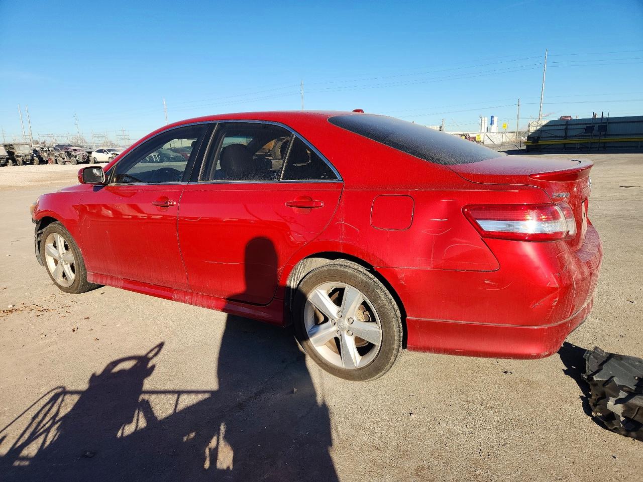 2011 TOYOTA CAMRY SE photo 2