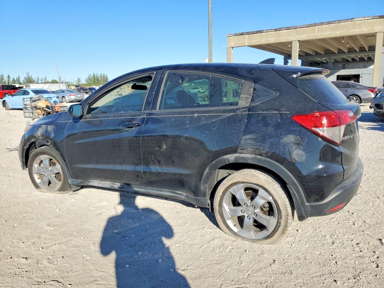 2021 HONDA HR-V LX photo 2