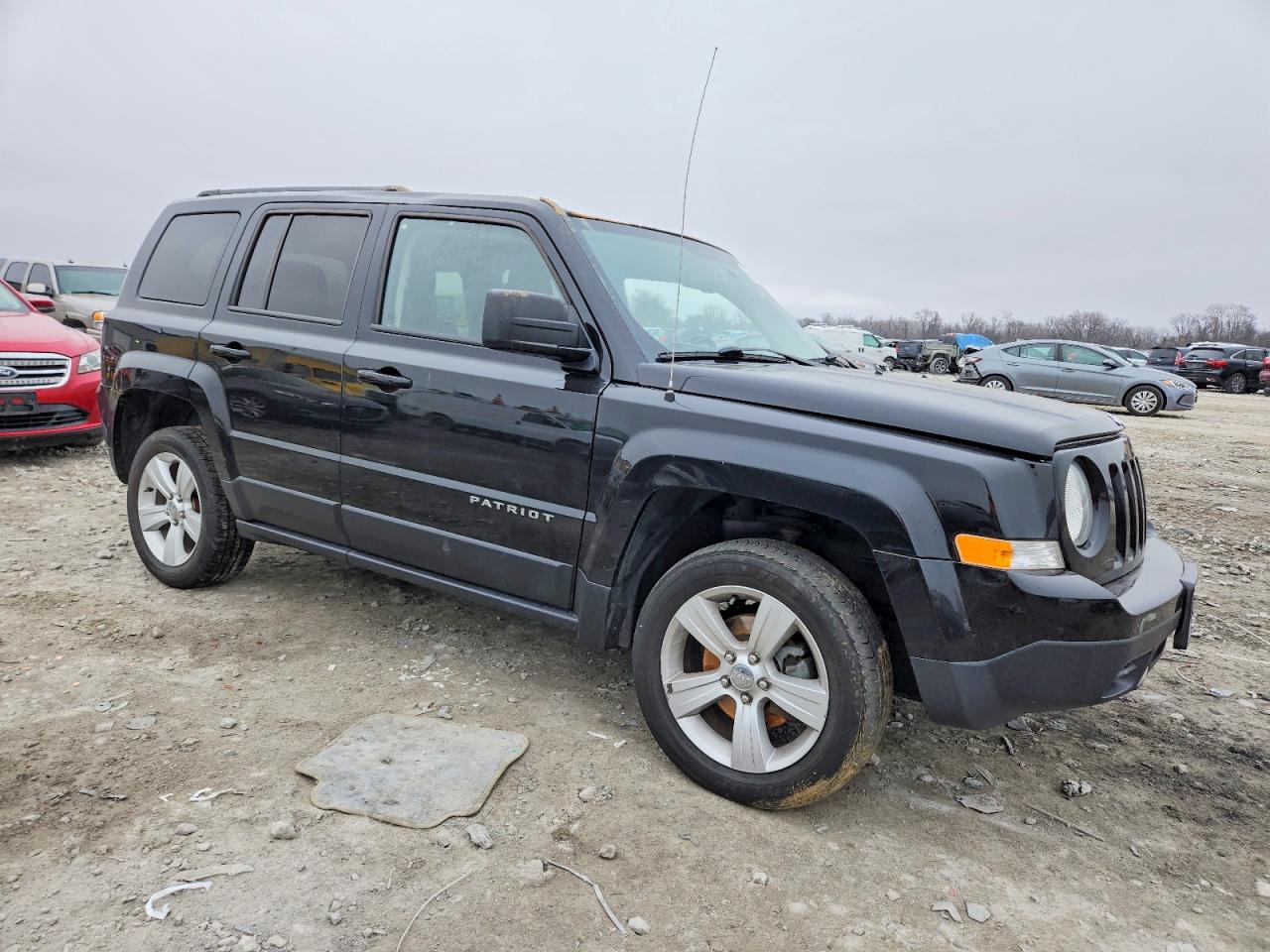 2015 JEEP PATRIOT LATITUDE photo 4