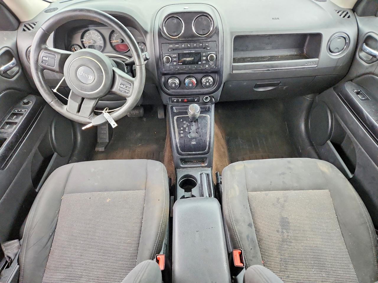 2015 JEEP PATRIOT LATITUDE photo 8