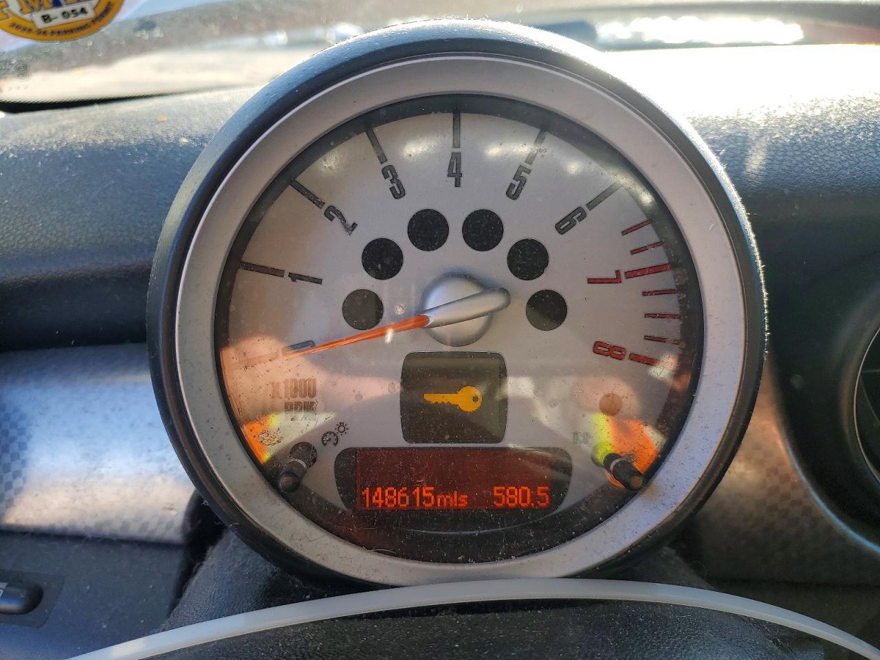 2008 MINI COOPER S photo 9