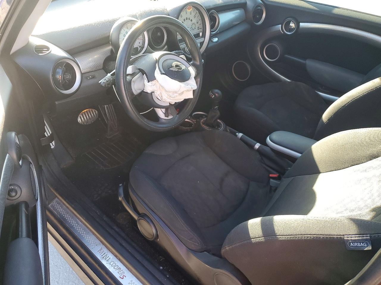 2008 MINI COOPER S photo 8