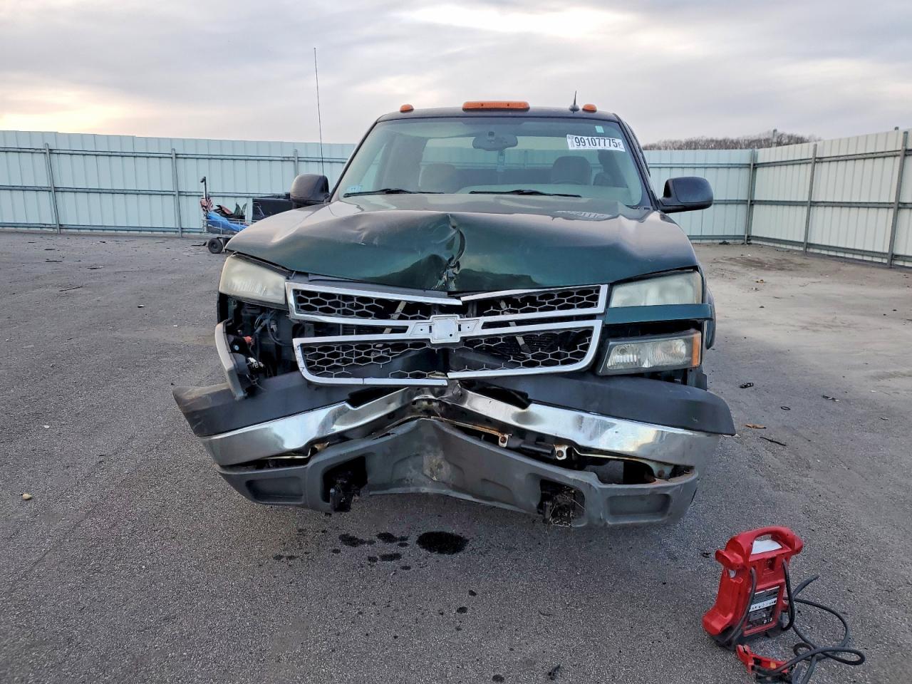 2005 CHEVROLET SILVERADO K2500 HEAVY DUTY photo 5