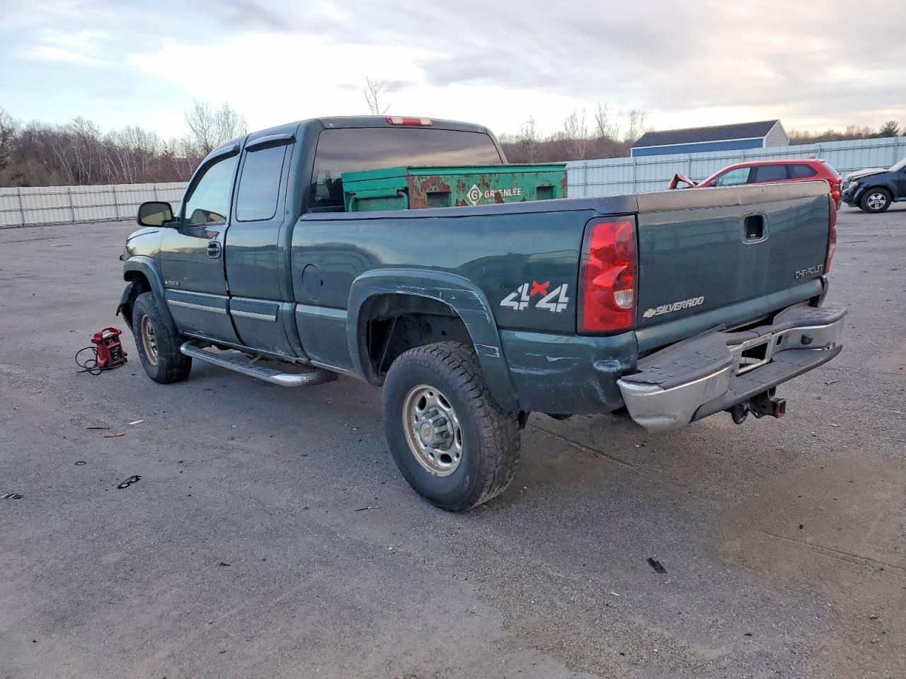2005 CHEVROLET SILVERADO K2500 HEAVY DUTY photo 2