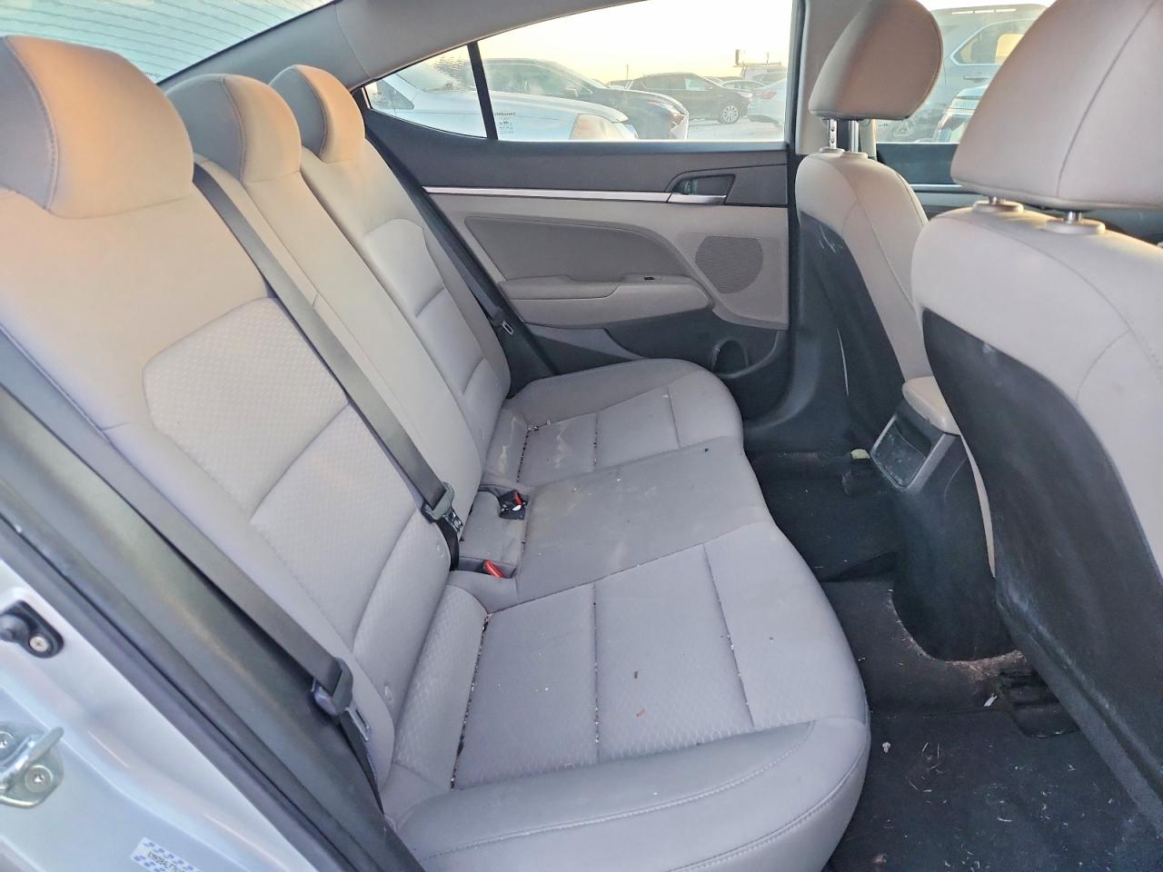 2019 HYUNDAI ELANTRA SEL photo 10