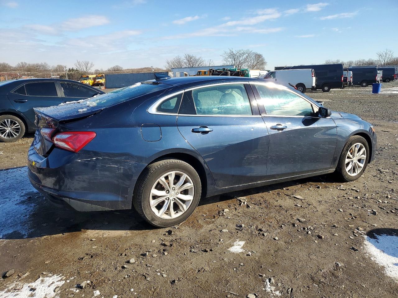 2020 CHEVROLET MALIBU LT photo 3