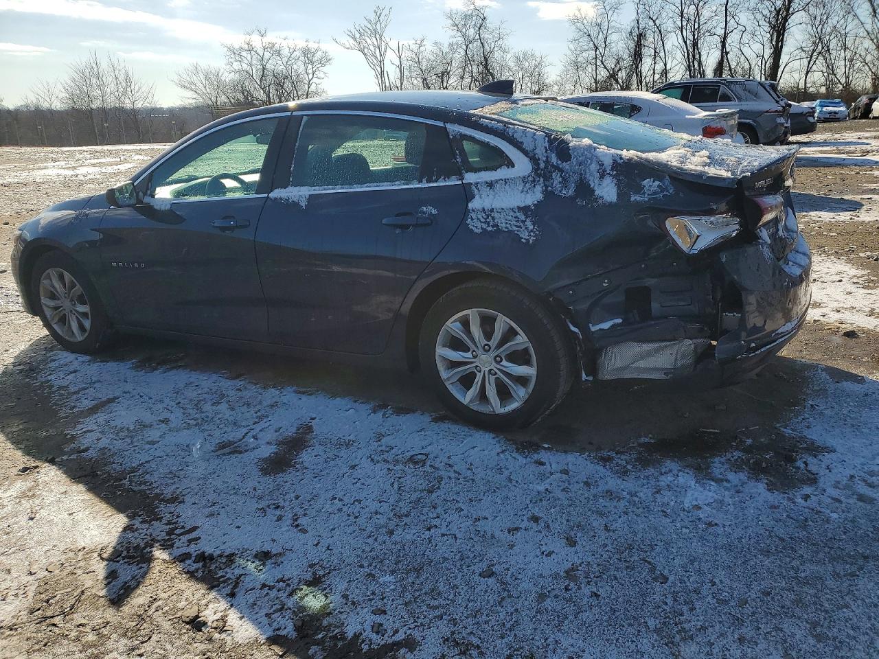 2020 CHEVROLET MALIBU LT photo 2
