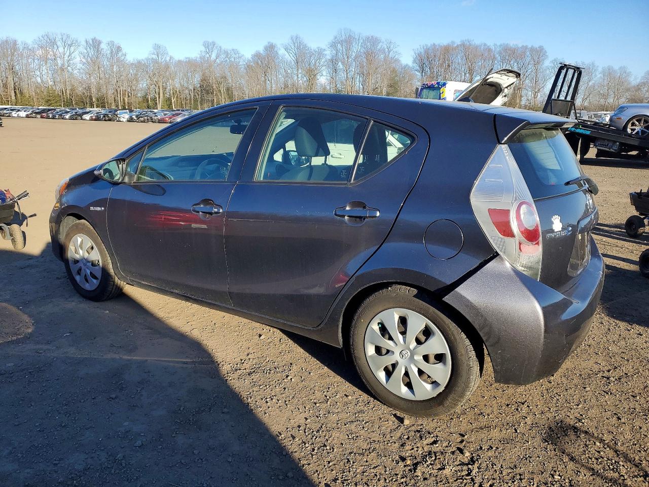 2012 TOYOTA PRIUS C photo 2