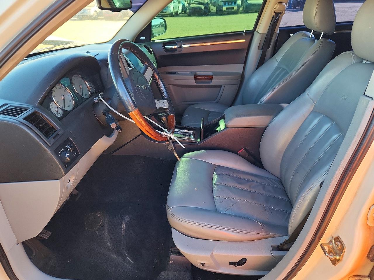 2006 CHRYSLER 300C photo 13