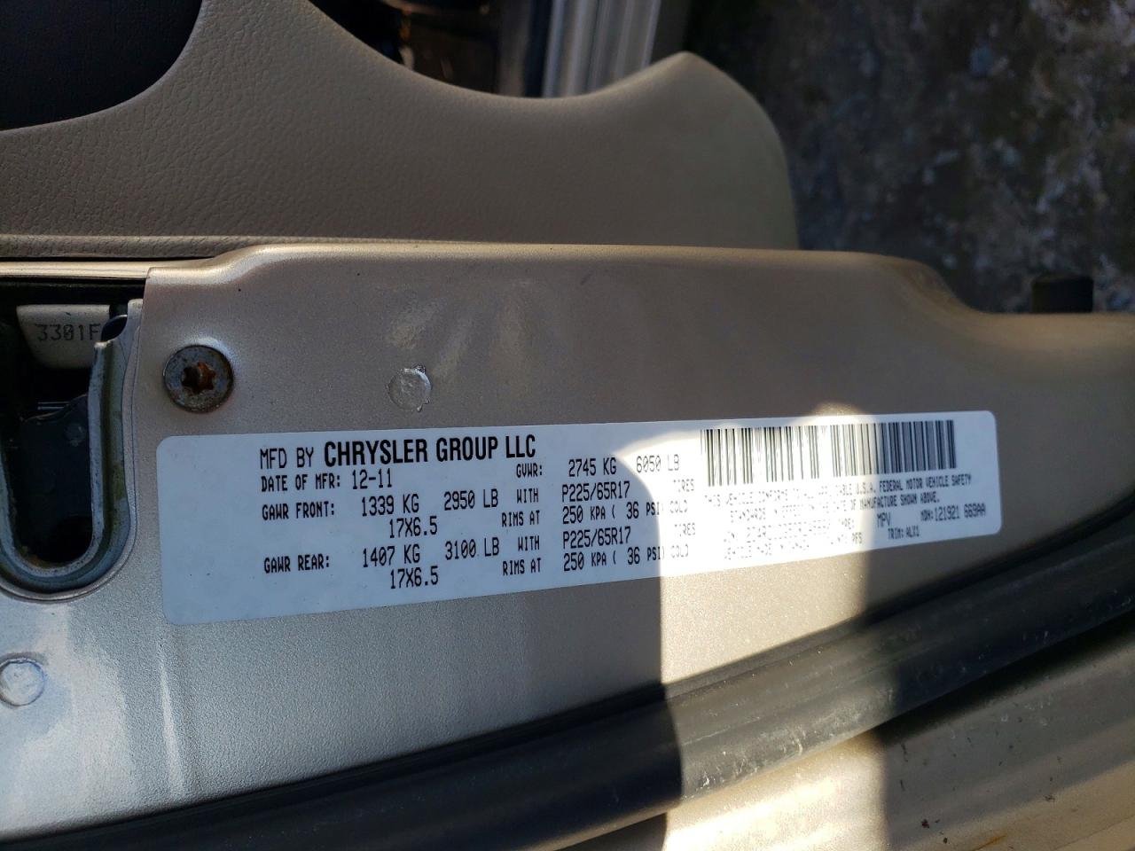 2012 CHRYSLER TOWN & COUNTRY TOURING L photo 14