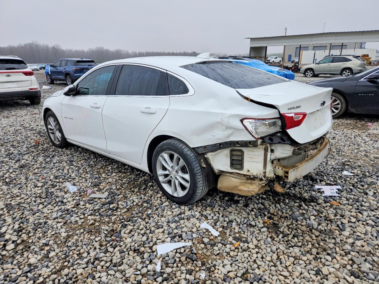 2016 CHEVROLET MALIBU LT photo 2