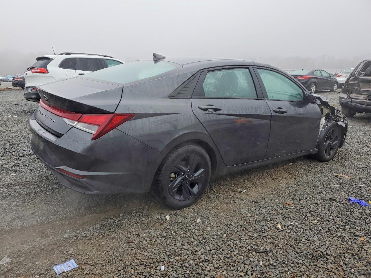 2023 HYUNDAI ELANTRA SEL photo 5