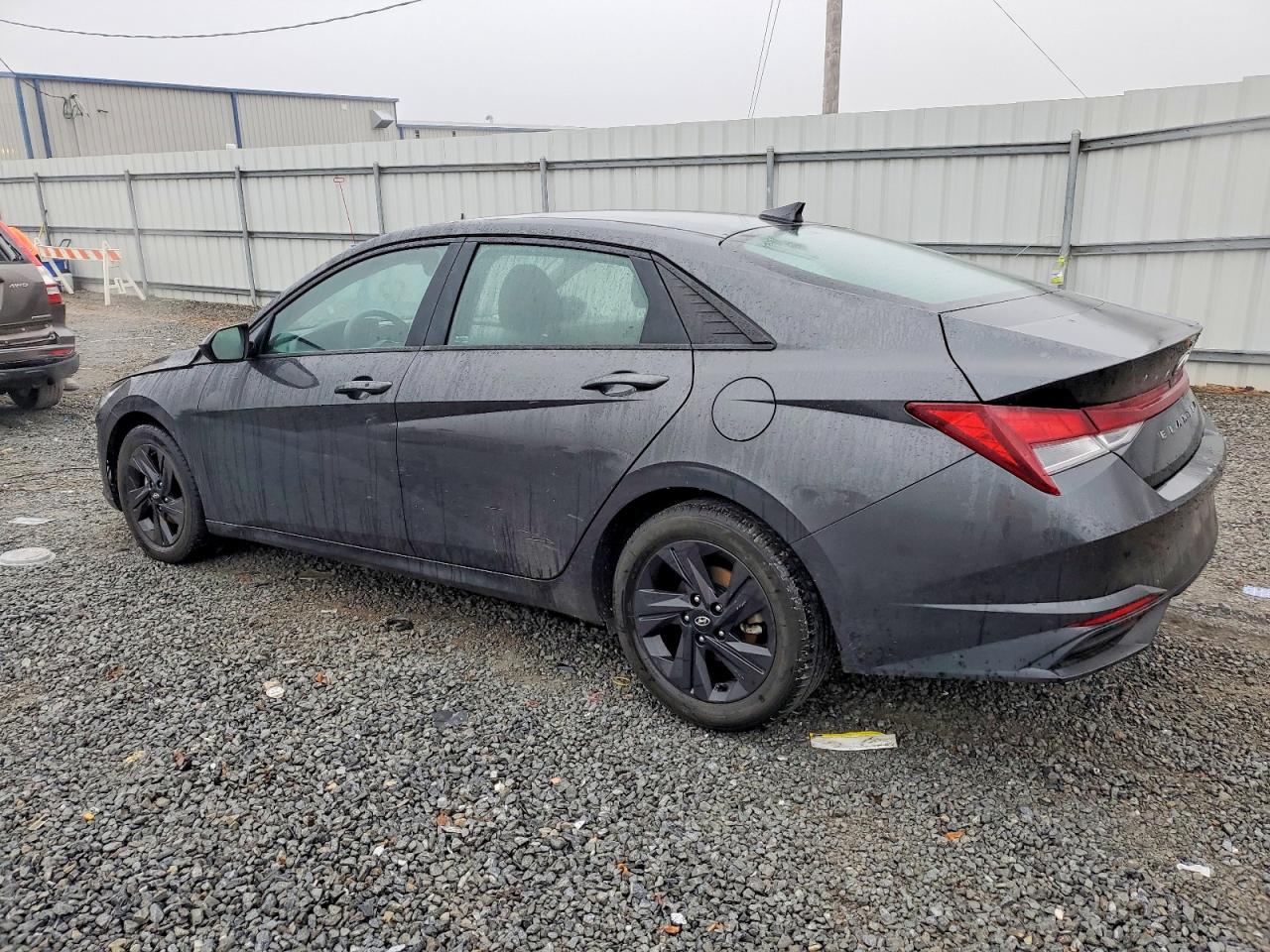 2023 HYUNDAI ELANTRA SEL photo 3