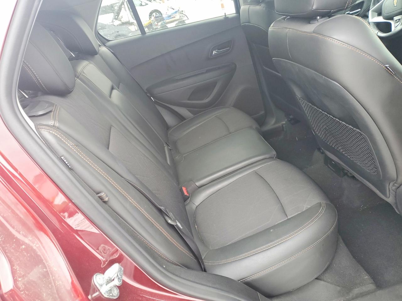 2017 CHEVROLET TRAX 1LT photo 11