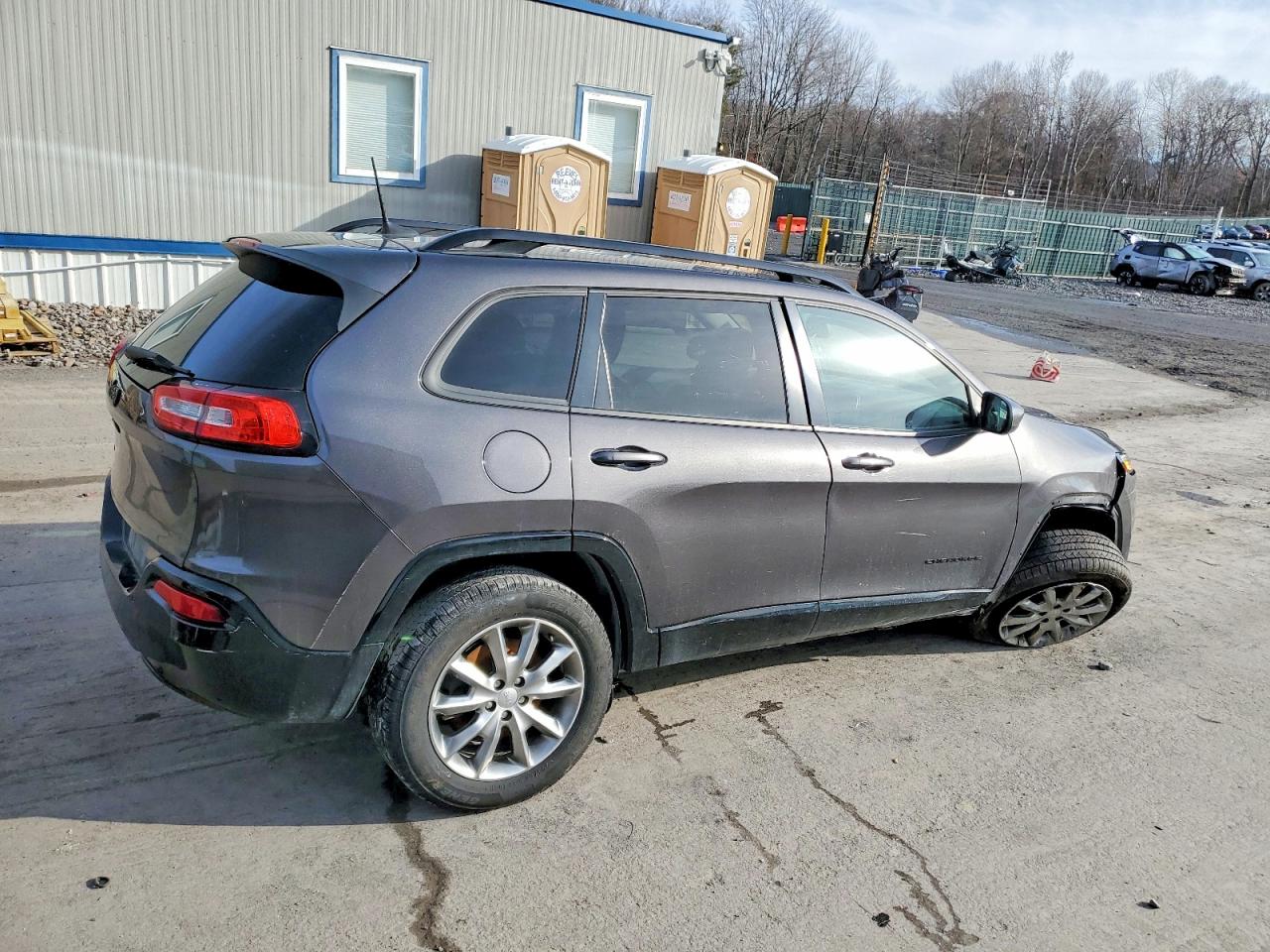 2018 JEEP CHEROKEE LATITUDE photo 5