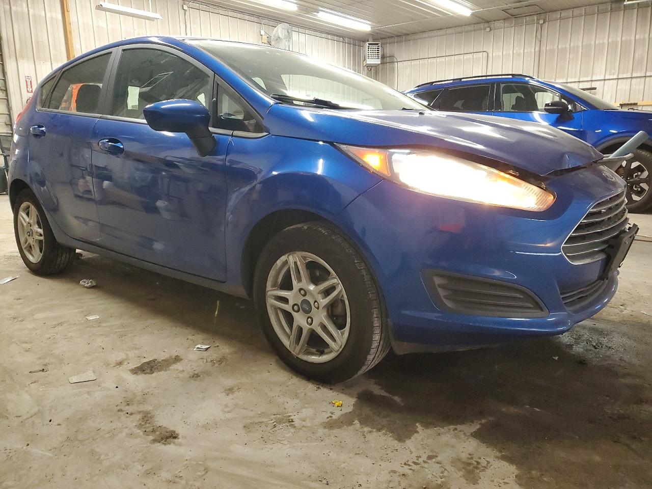 2019 FORD FIESTA SE photo 4