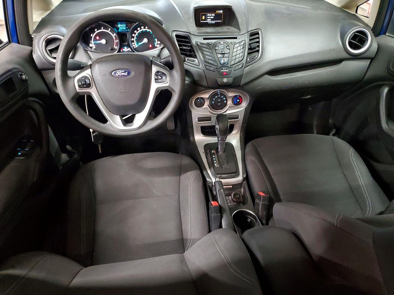2019 FORD FIESTA SE photo 8
