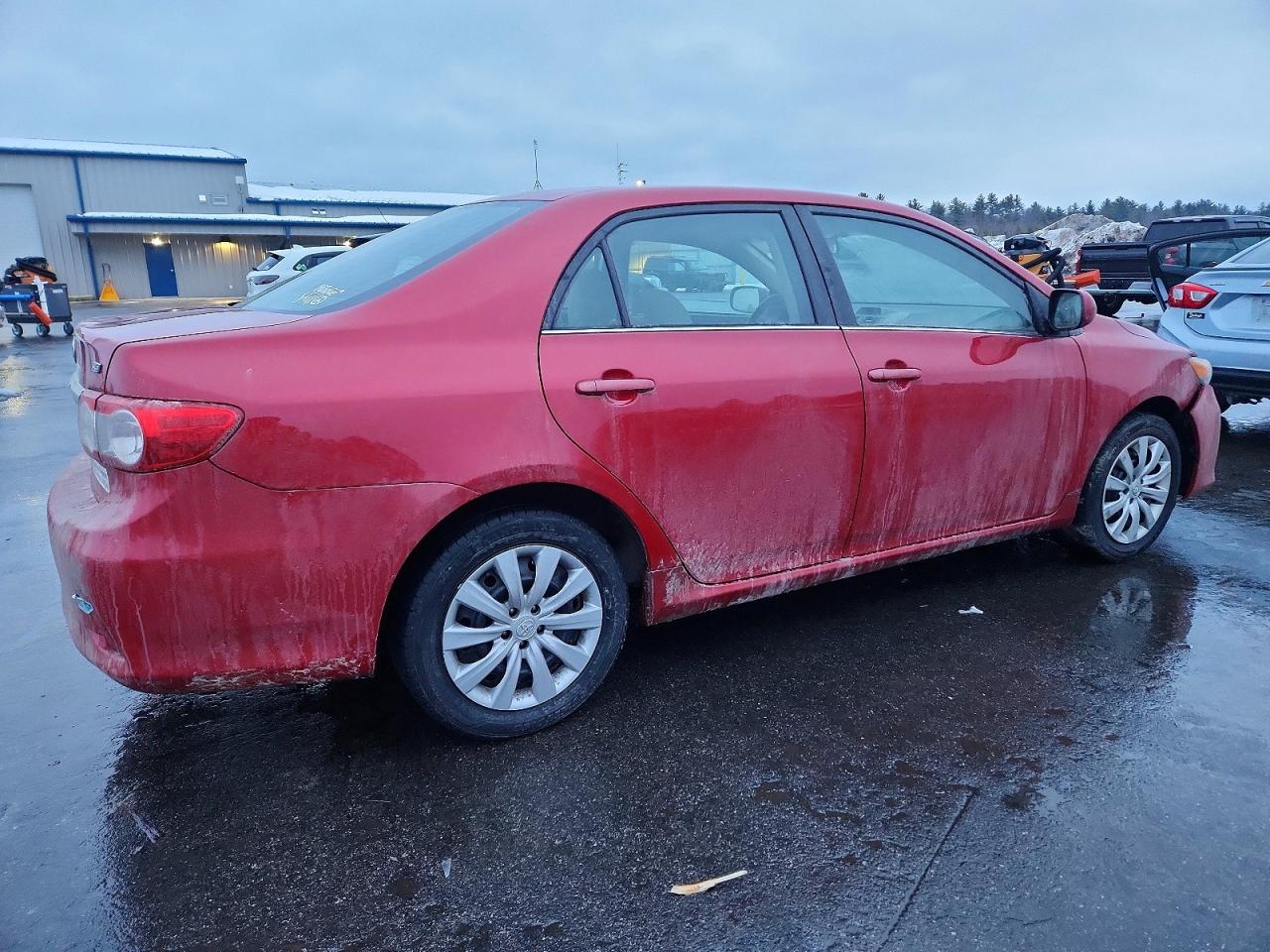 2013 TOYOTA COROLLA BASE photo 3