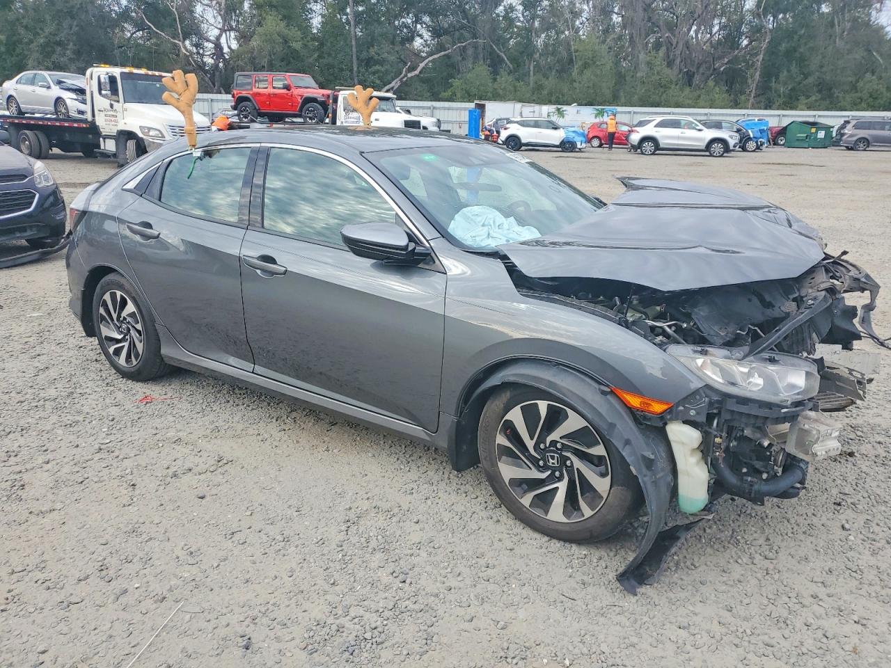 2017 HONDA CIVIC LX photo 4