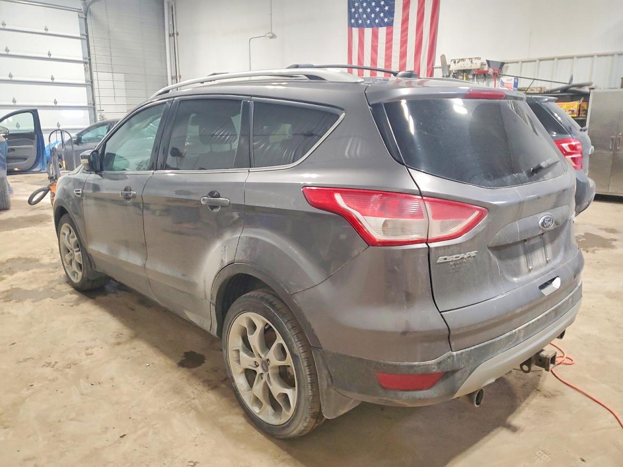 2013 FORD ESCAPE TITANIUM photo 2