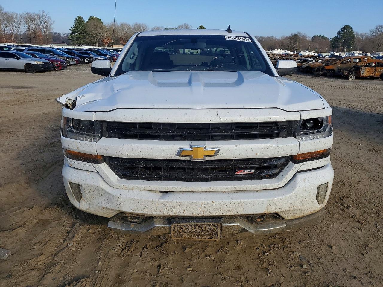 2017 CHEVROLET SILVERADO K1500 LT photo 5