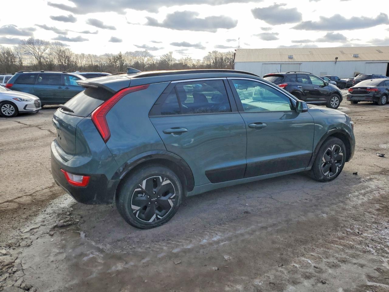 2023 KIA NIRO WIND photo 3