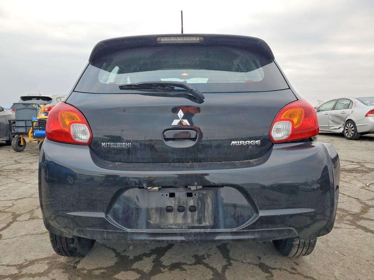 2015 MITSUBISHI MIRAGE DE photo 6