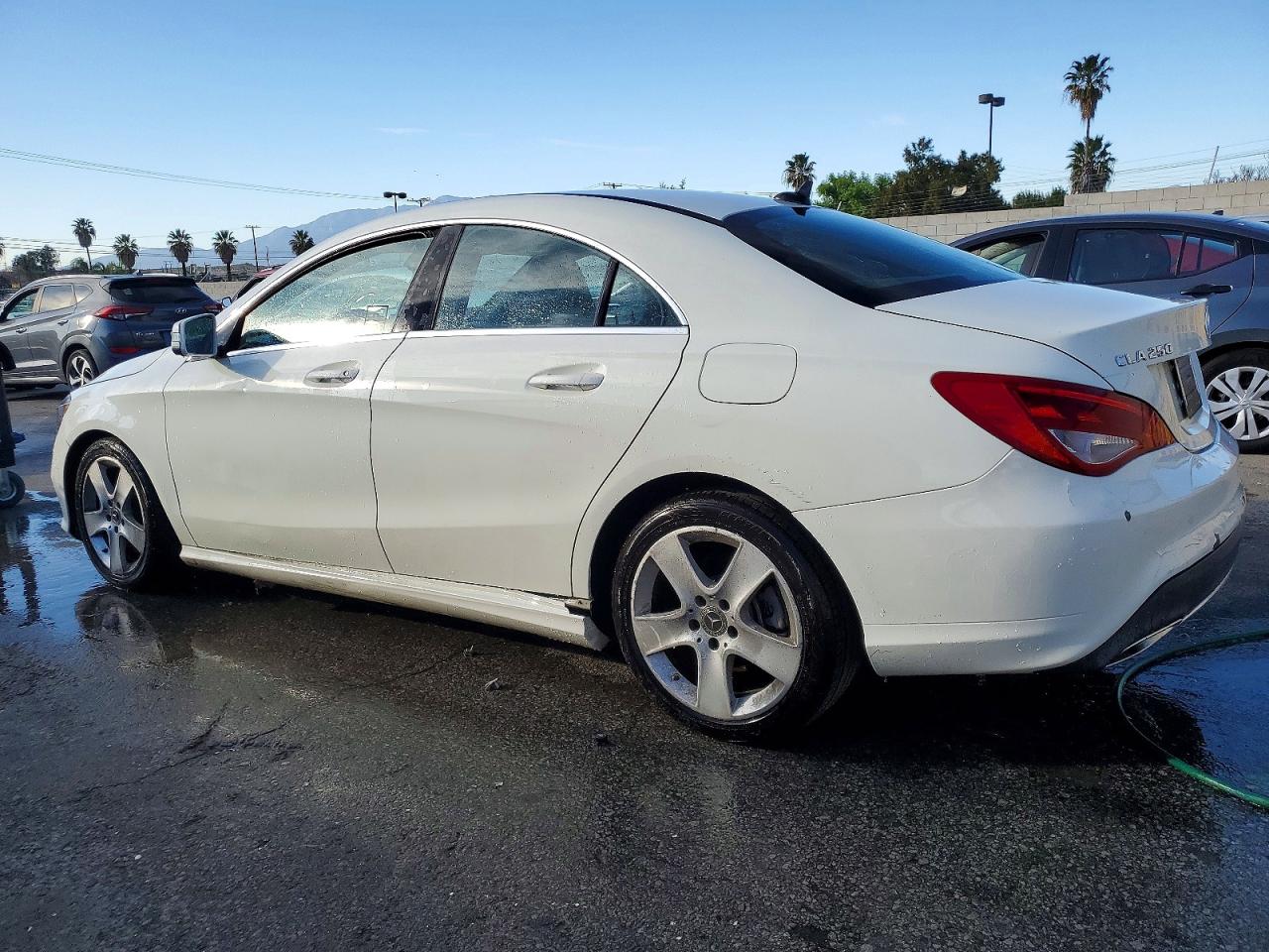 2018 MERCEDES-BENZ CLA 250 photo 2