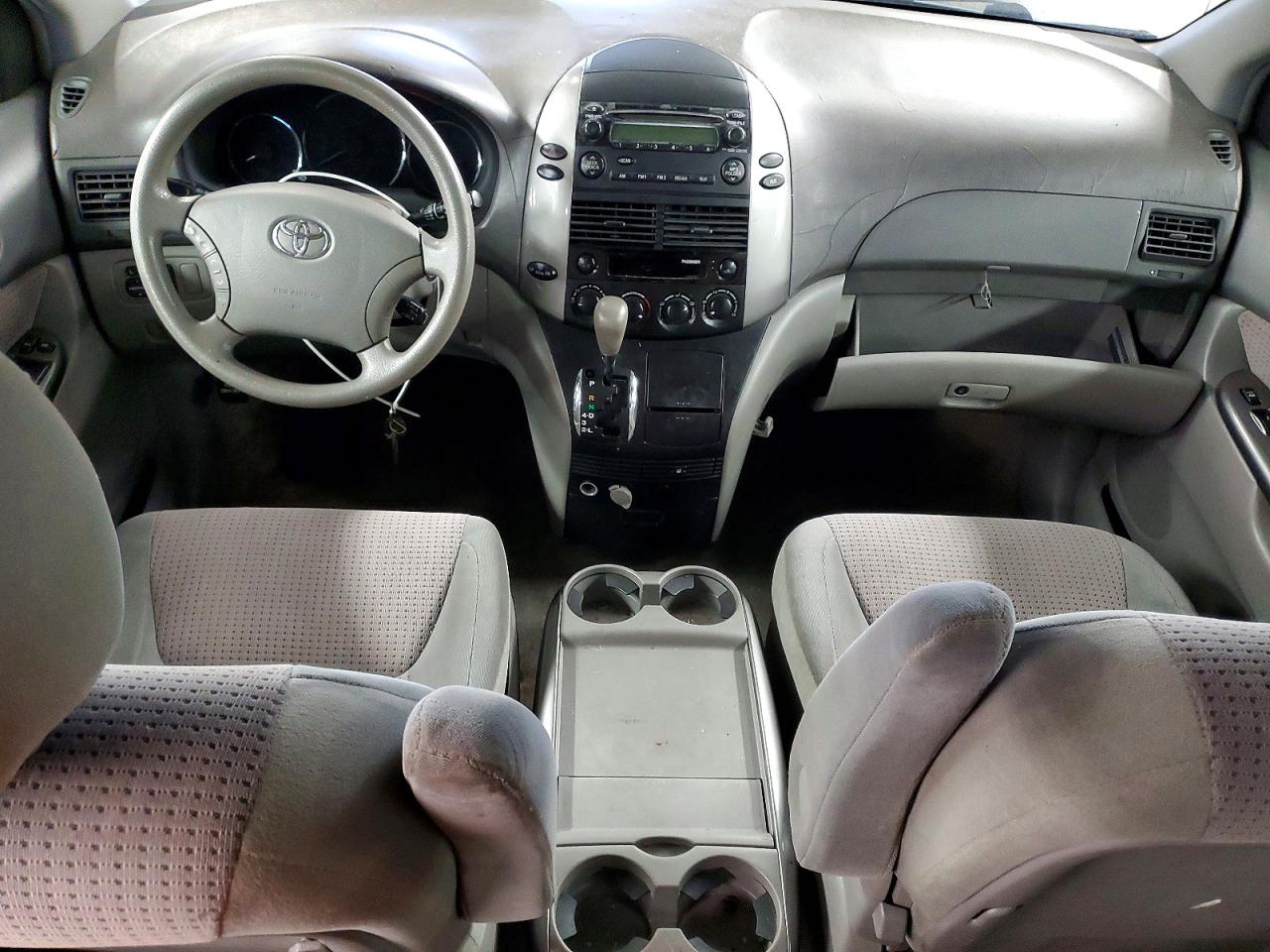 2006 TOYOTA SIENNA CE photo 15