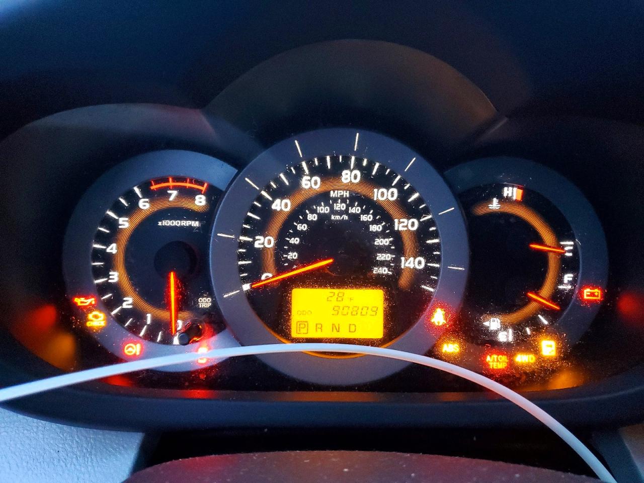2011 TOYOTA RAV4 photo 9