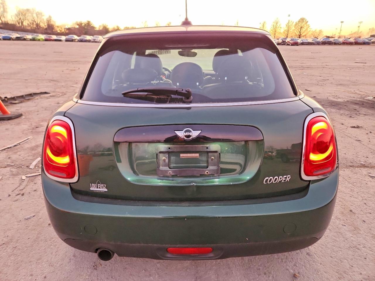 2016 MINI COOPER photo 6