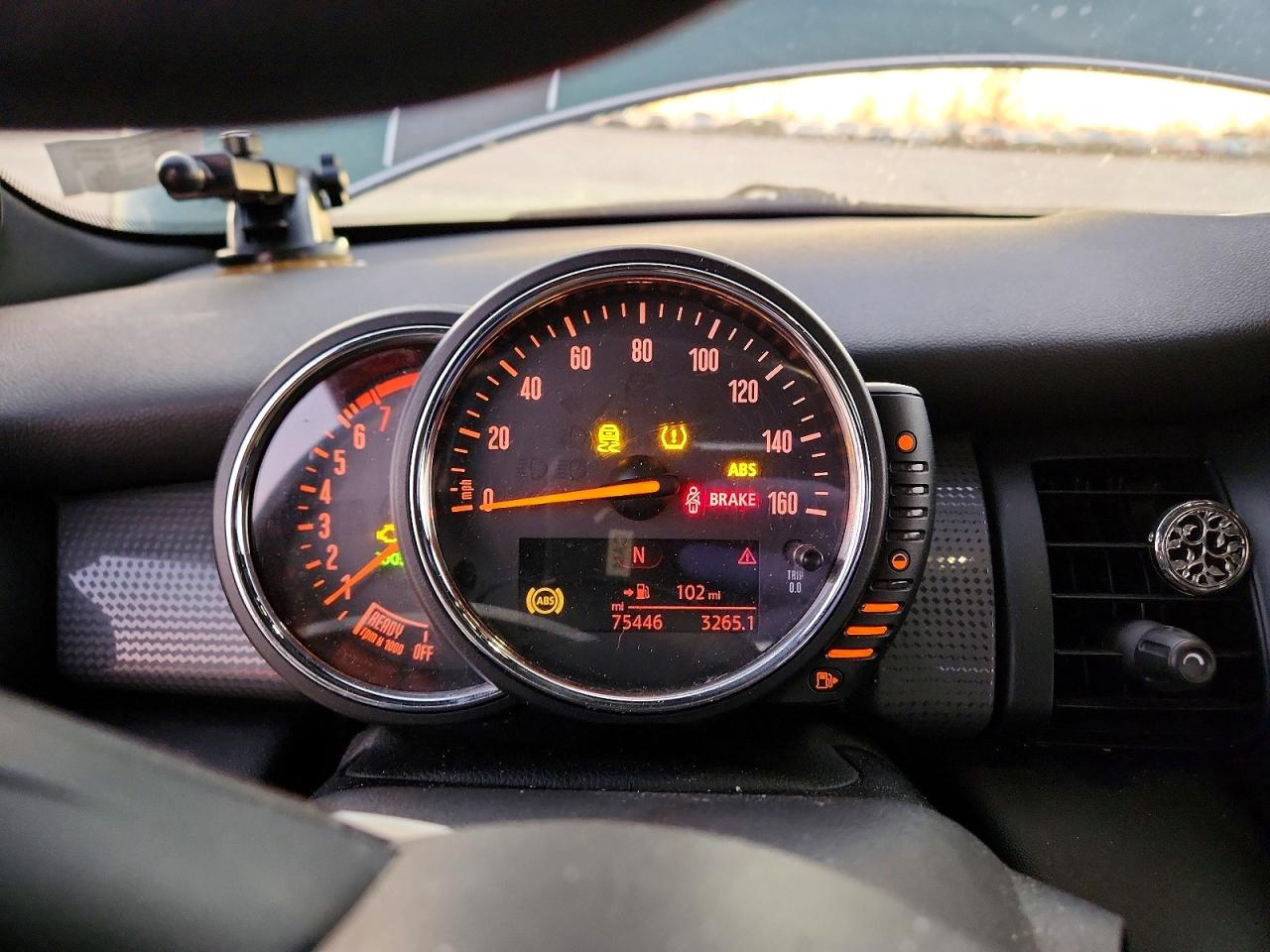 2016 MINI COOPER photo 9