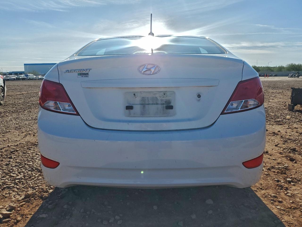 2015 HYUNDAI ACCENT GLS photo 6