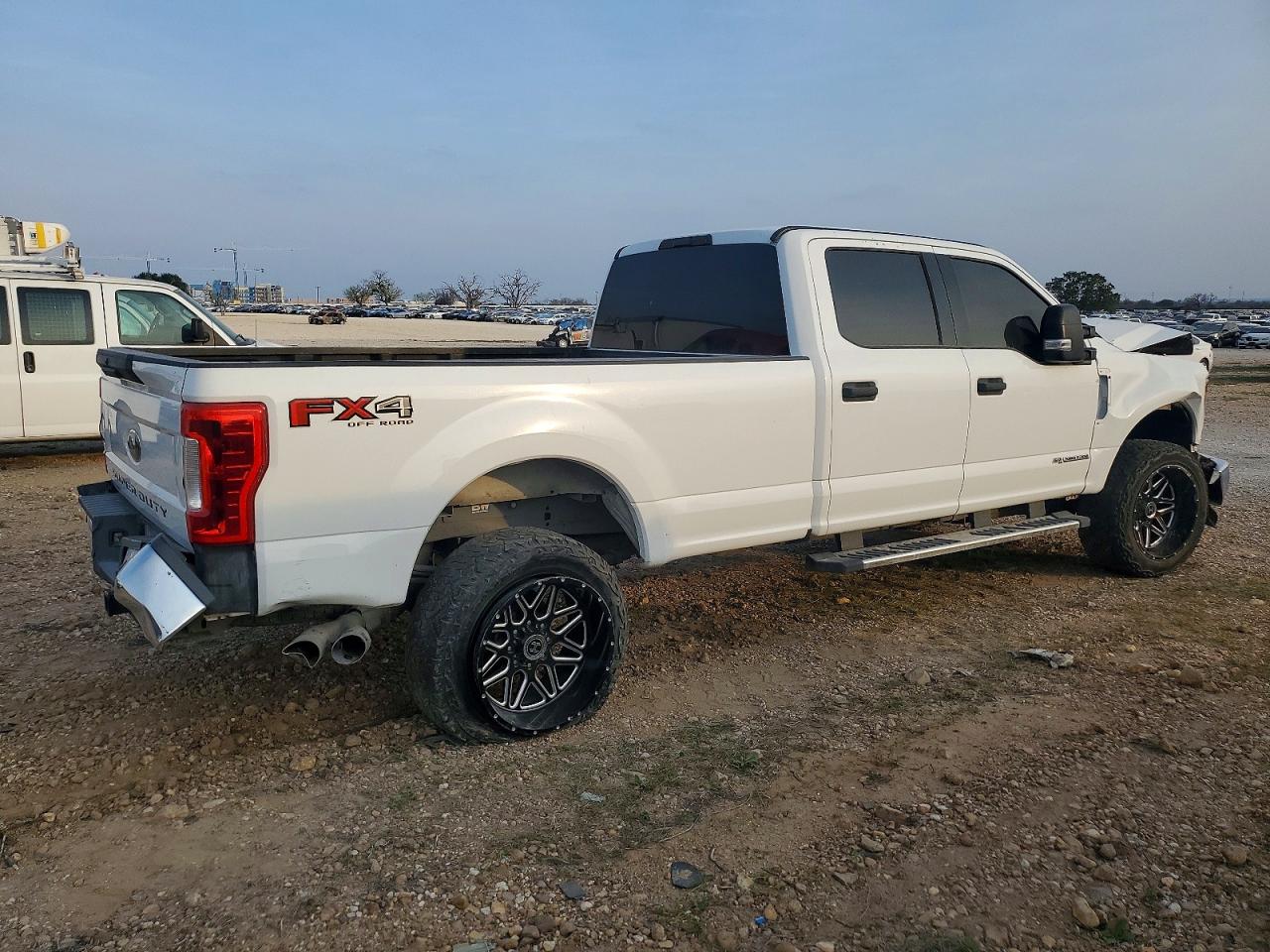 2017 FORD F250 SUPER DUTY photo 3