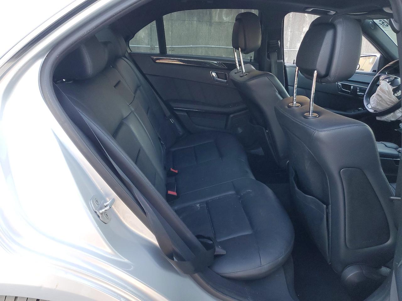 2011 MERCEDES-BENZ E 350 photo 19