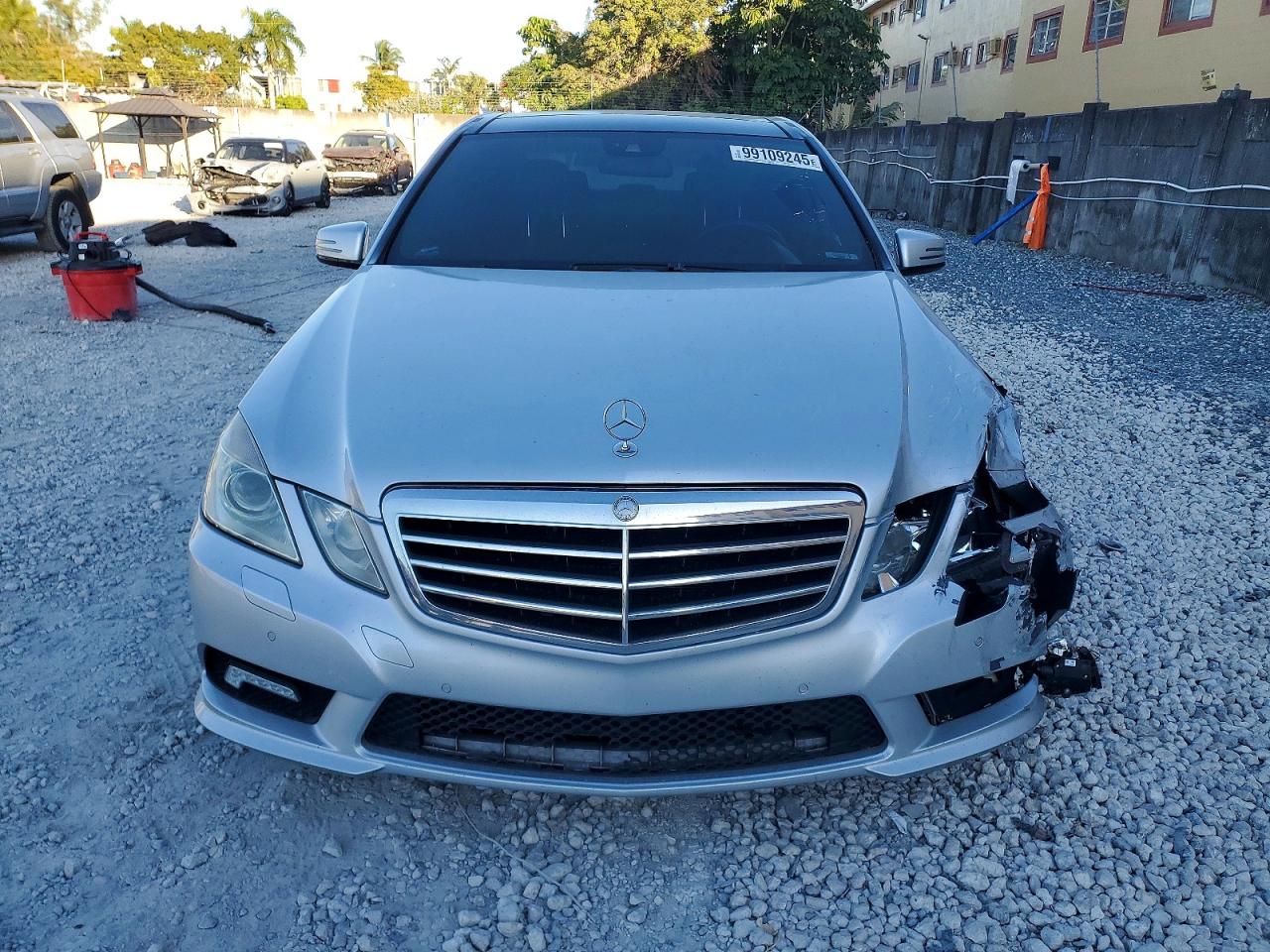 2011 MERCEDES-BENZ E 350 photo 9