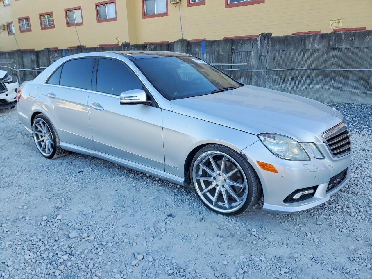 2011 MERCEDES-BENZ E 350 photo 7