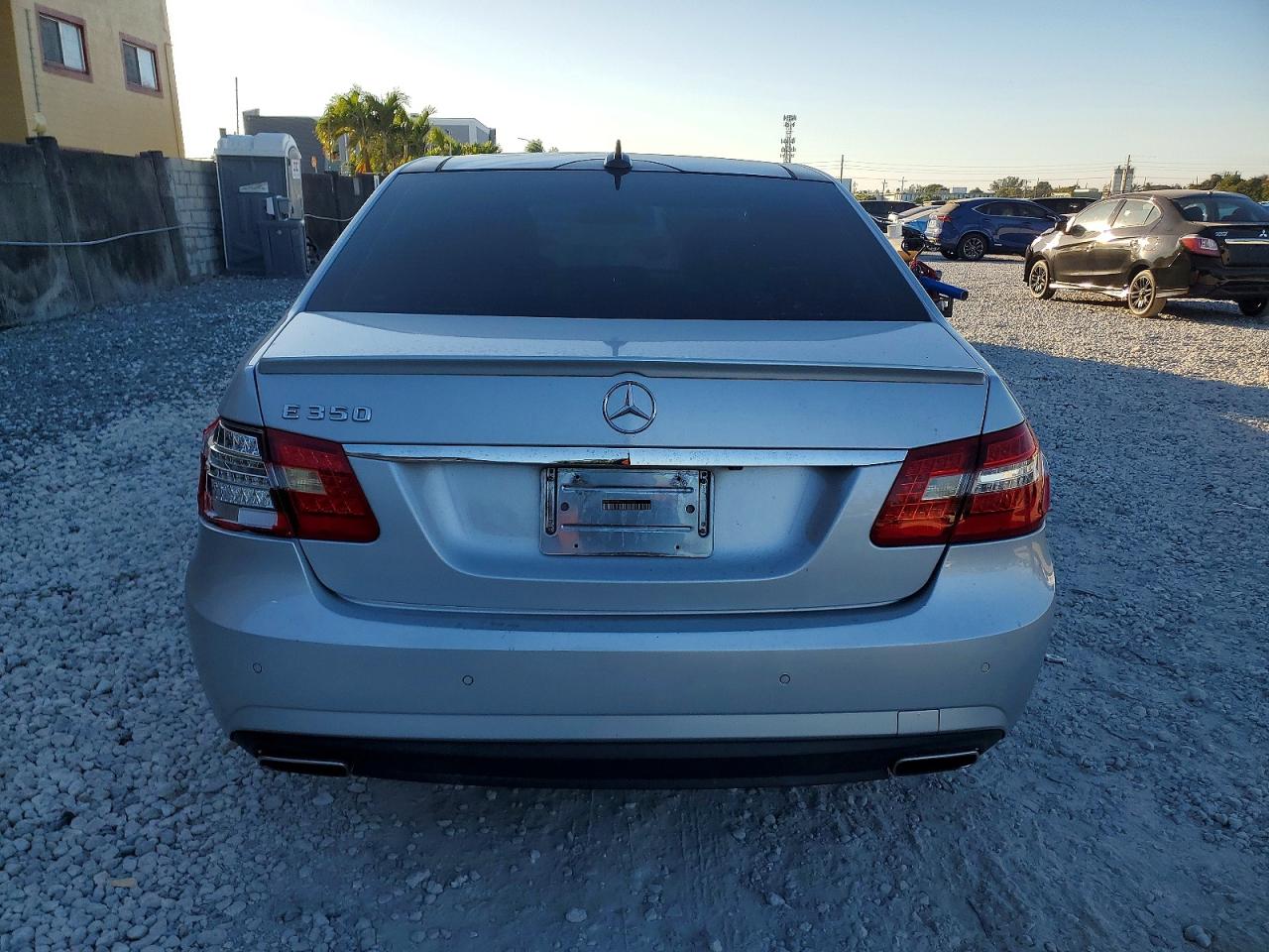 2011 MERCEDES-BENZ E 350 photo 11