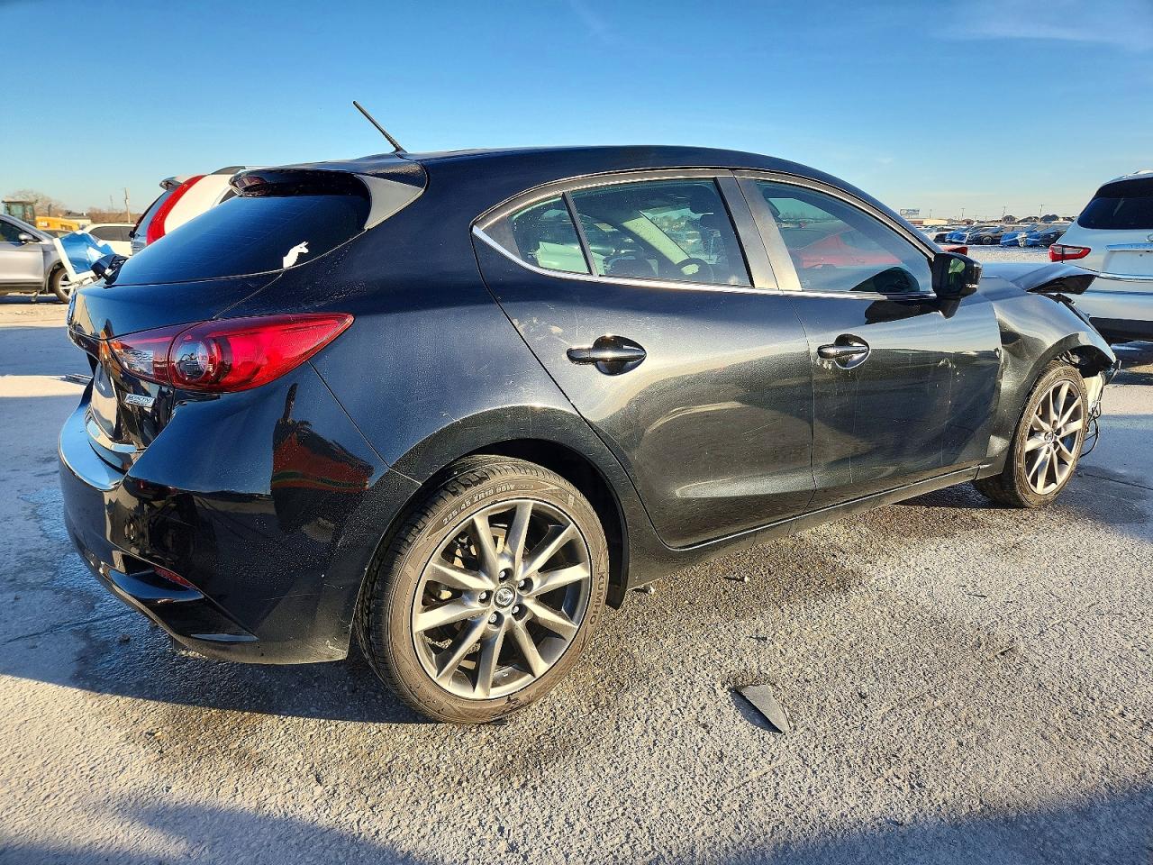2018 MAZDA 3 TOURING photo 5