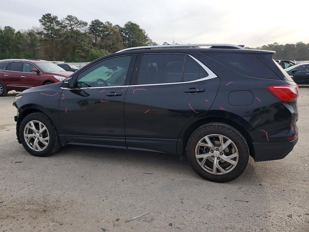 2019 CHEVROLET EQUINOX LT photo 2