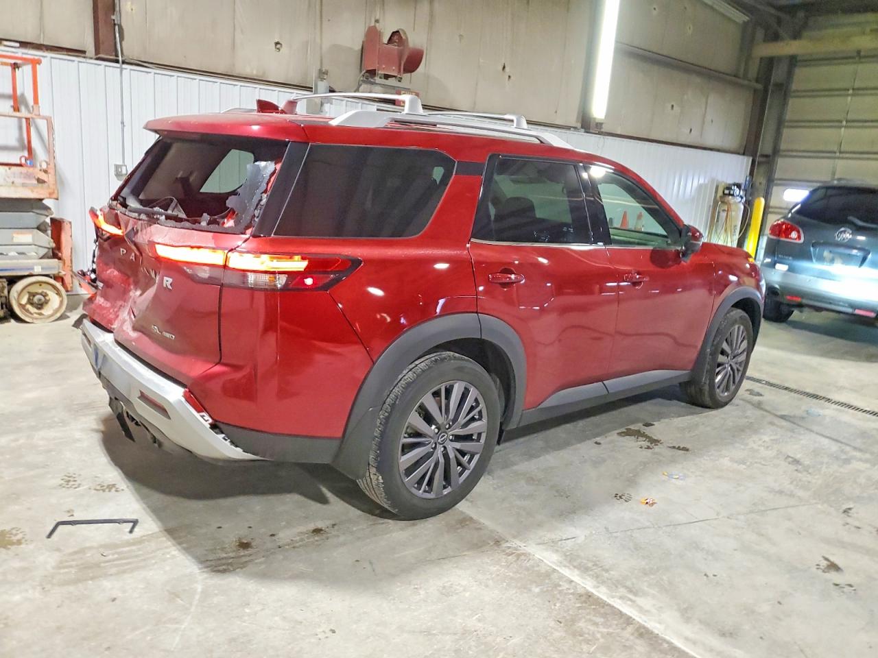 2023 NISSAN PATHFINDER SL photo 3