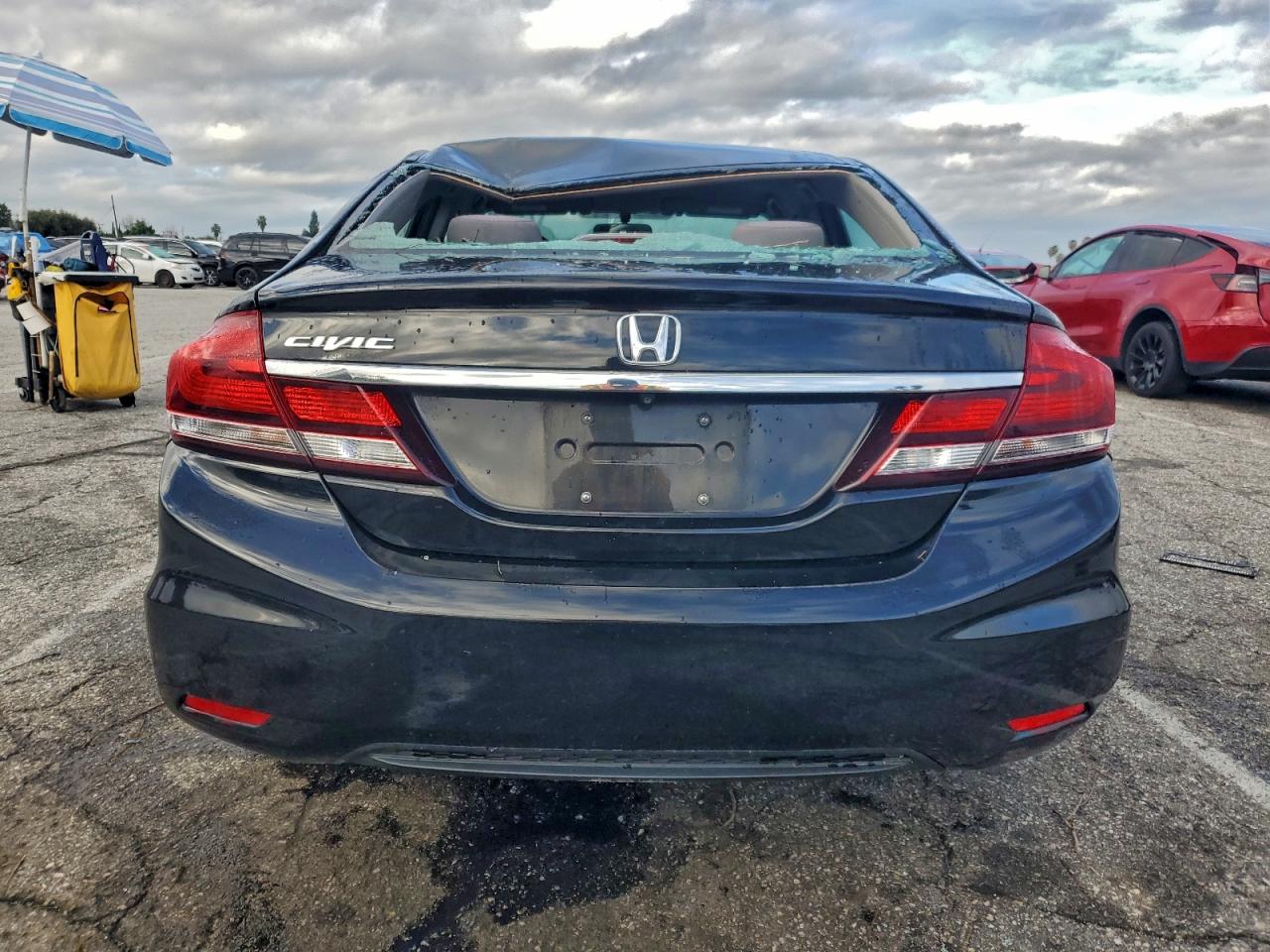 2015 HONDA CIVIC LX photo 11
