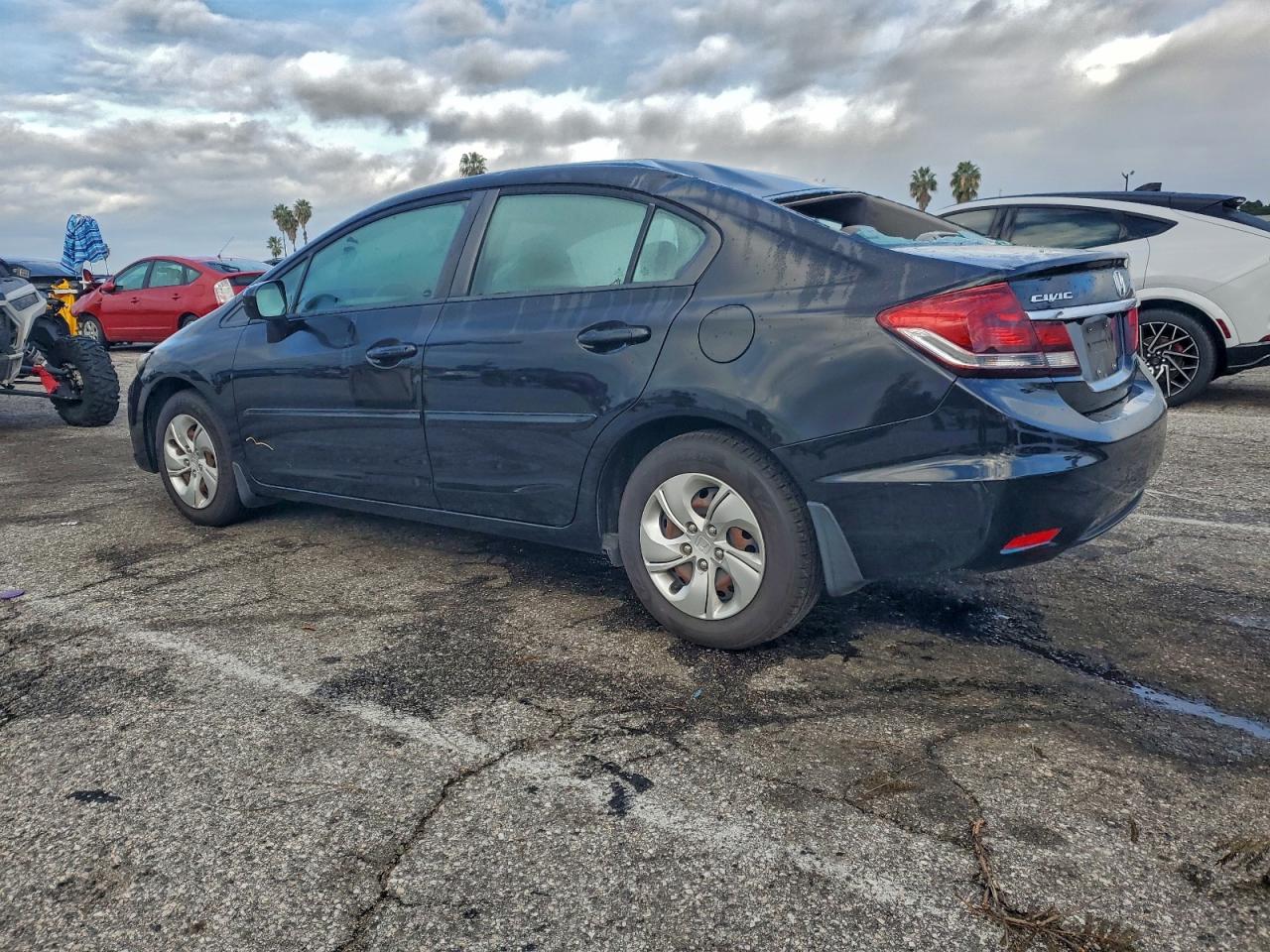 2015 HONDA CIVIC LX photo 3