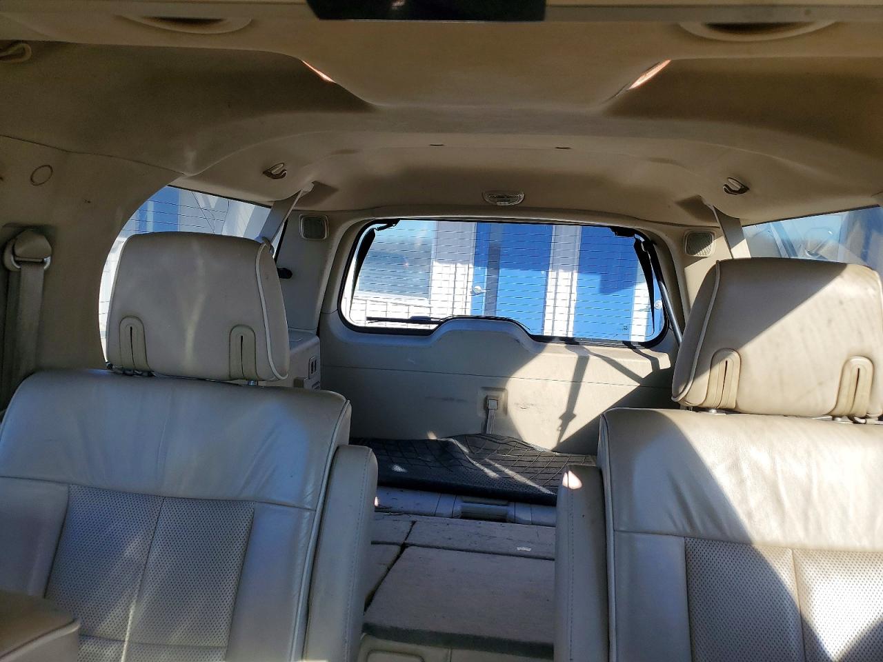 2007 LINCOLN NAVIGATOR L photo 10